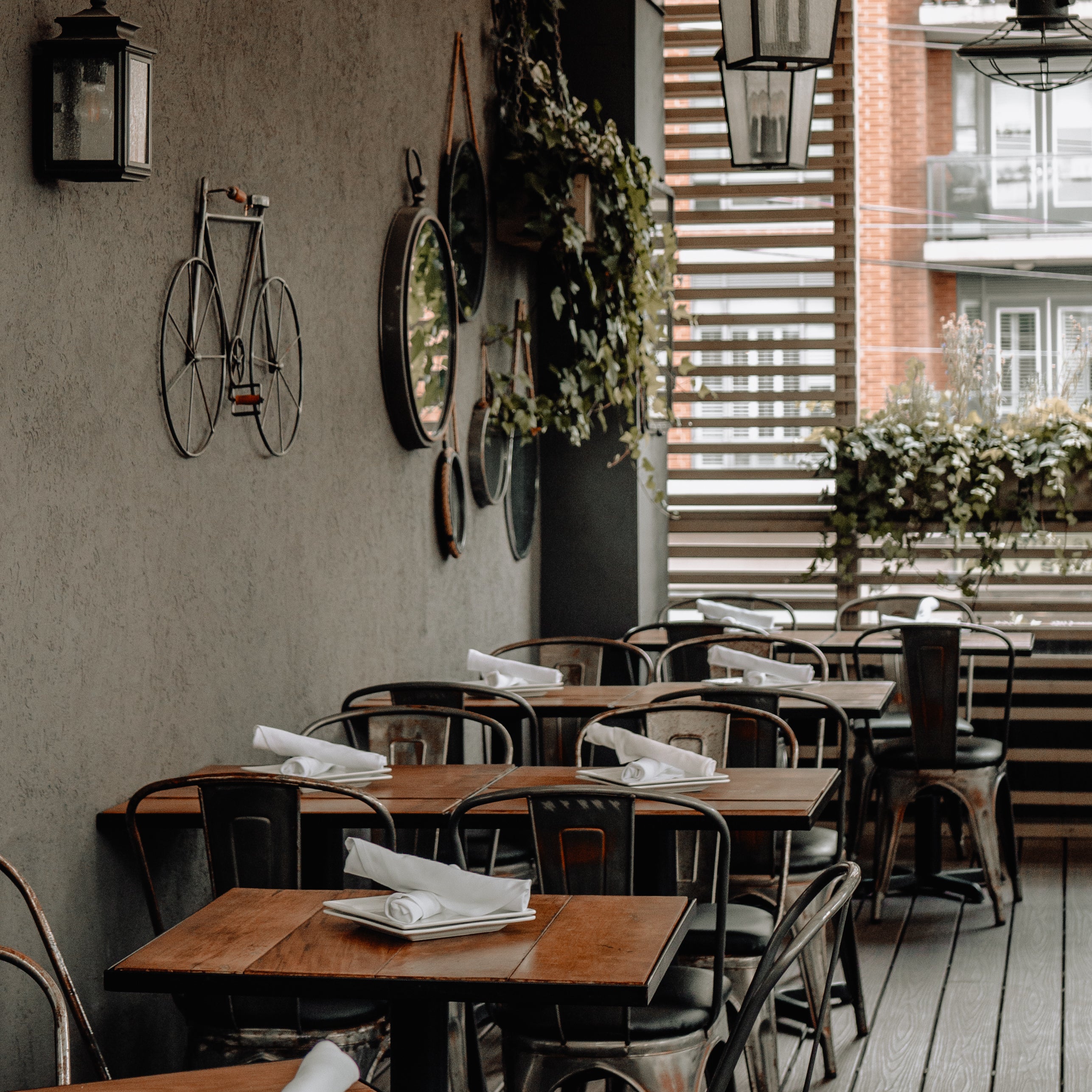 rustic-restaurant.jpg
